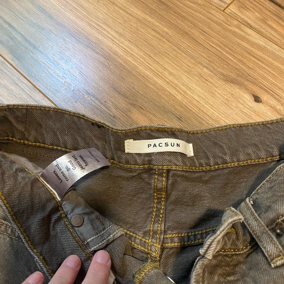 PacSun Brown Jean Shorts - Picture 3 of 7